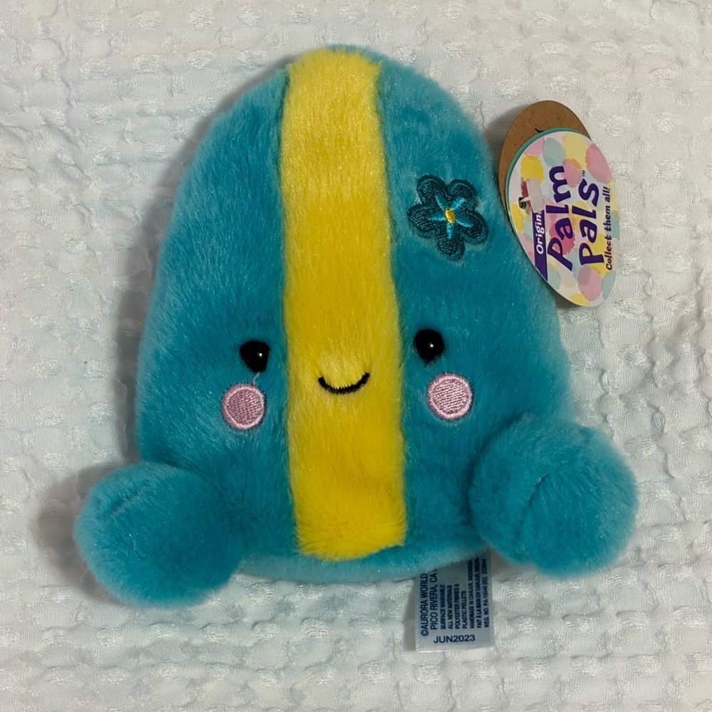 Palm Pals Fynn Surfboard Stuffed Animal Plush, Eco Friendly, NWT.
